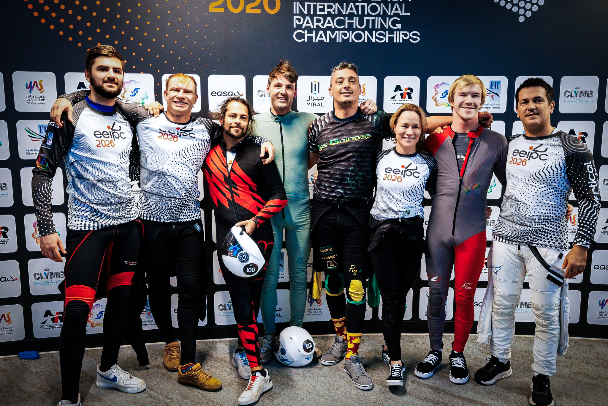 Indoor paraşüt organizasyonunda Kaan Özenmiş’e ödül