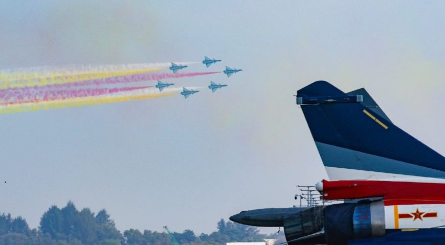 Çin’den Singapore Airshow’da gövde gösterisi