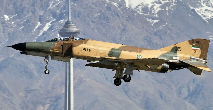 İran’da askeri eğitim uçağı düştü: 1 kişi öldü